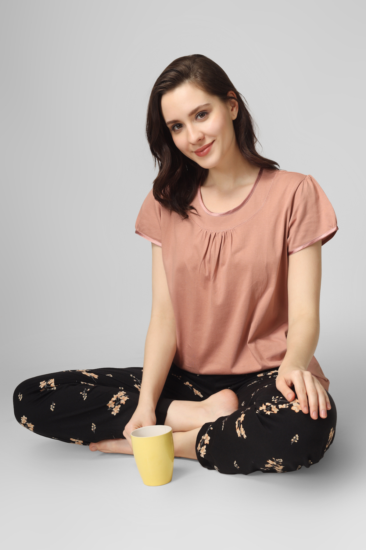 Rustic Elegance Pyjama Set For Women 3