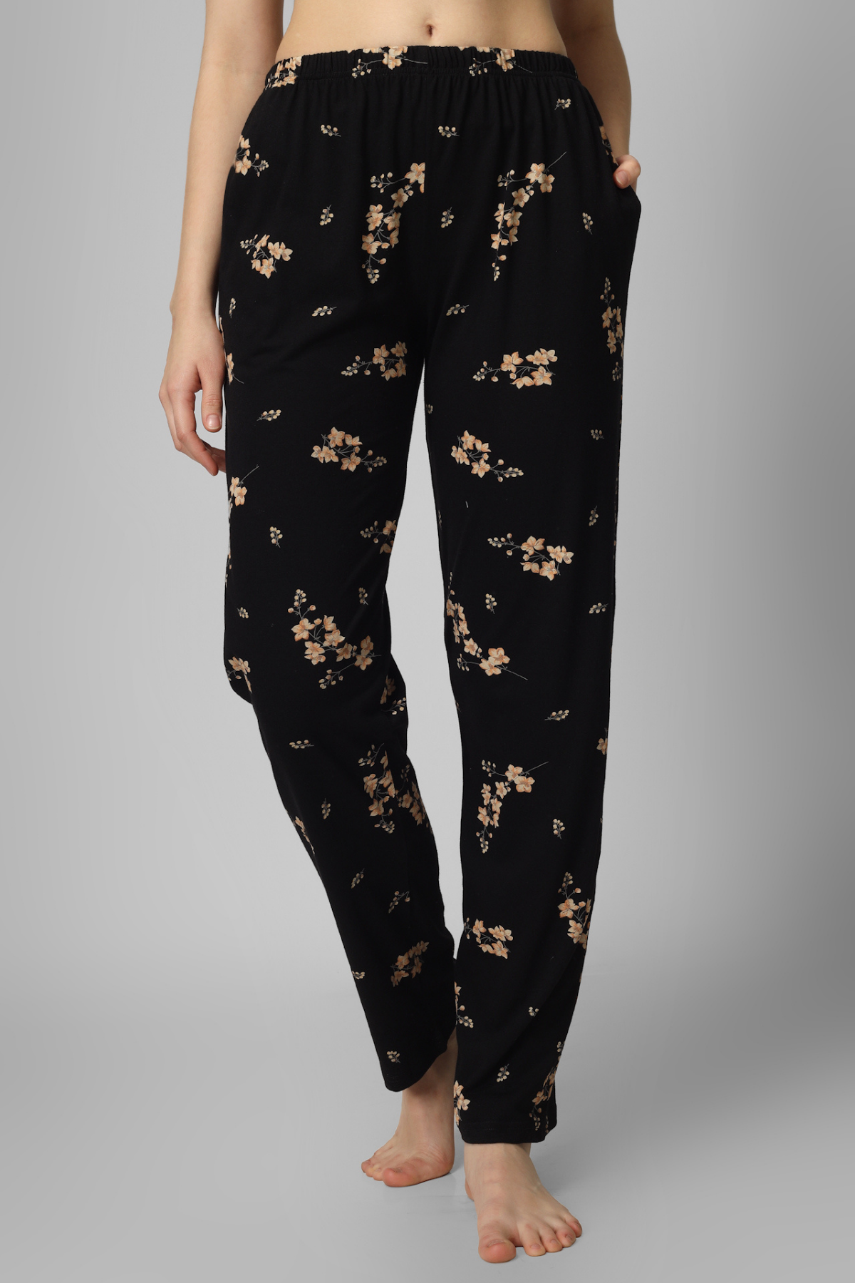 Rustic Elegance Pyjama Set For Women 8