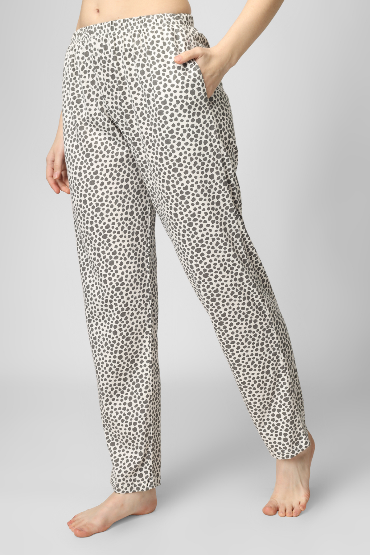 Coral Lil Meow Naps Pyjama Set For Women 7