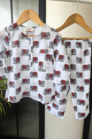 Blockprint Parade Mul Kurta Pyjama Set Girls / Boys - De - Nap.in - Nightwear