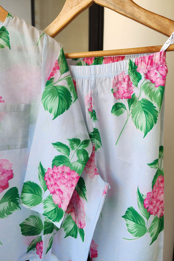 Blooming Hydrangea Kurta Pyjama Set - De - Nap.in - Nightwear