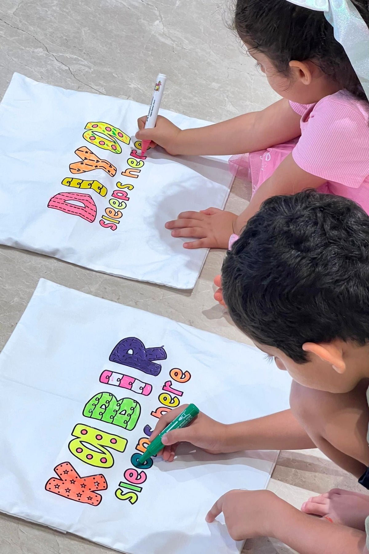 Colour a Cushion - De - Nap.in - Nightwear