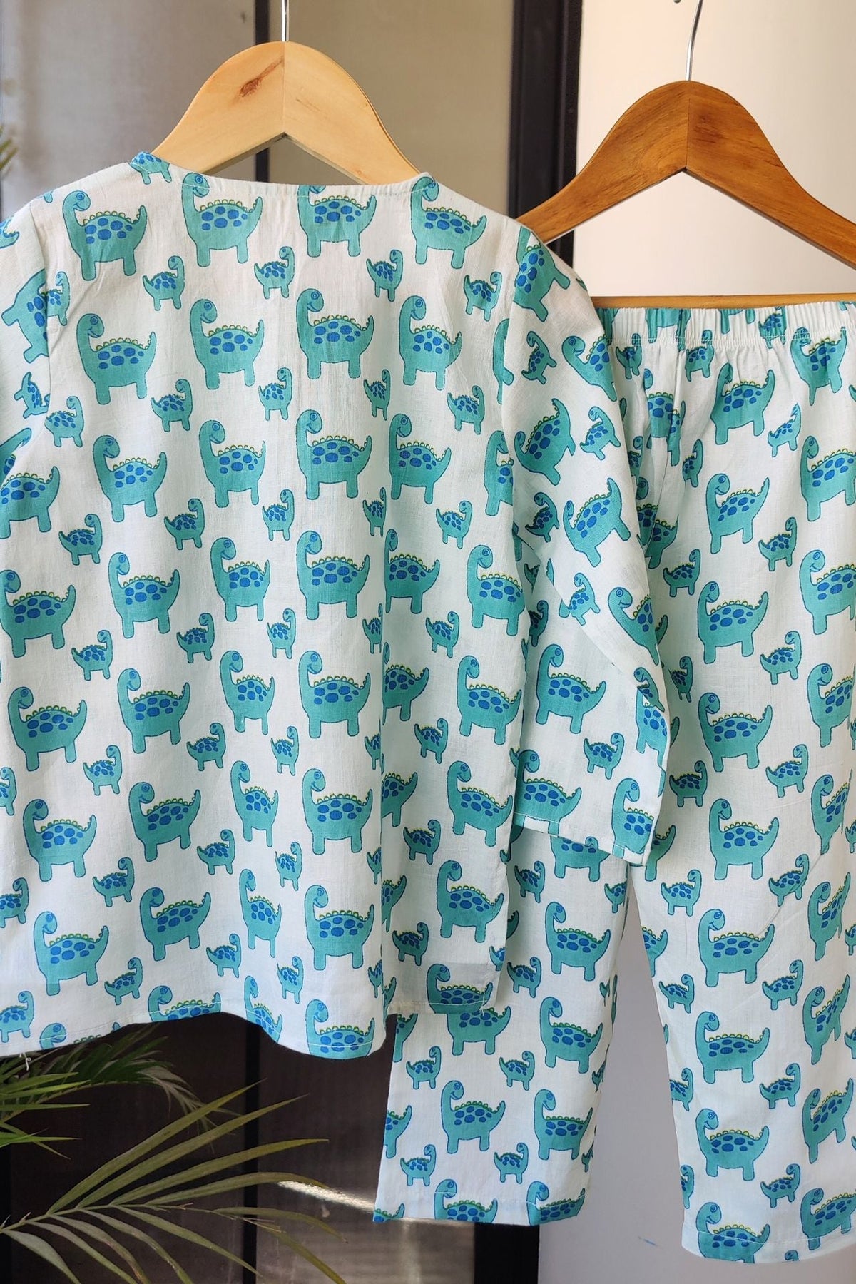 Dino Dreams Mul Kurta Pyjama Set Girls / Boys - De - Nap.in - Nightwear