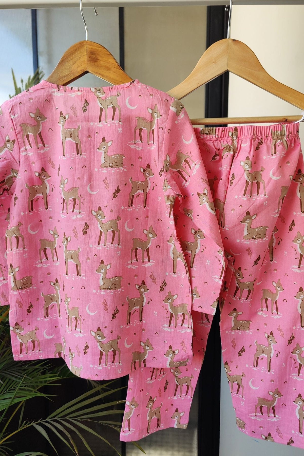Enchanted Fawn Mul Kurta Pyjama Set Pink - De - Nap.in - Nightwear