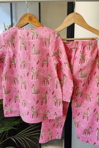 Enchanted Fawn Mul Kurta Pyjama Set Pink - De - Nap.in - Nightwear