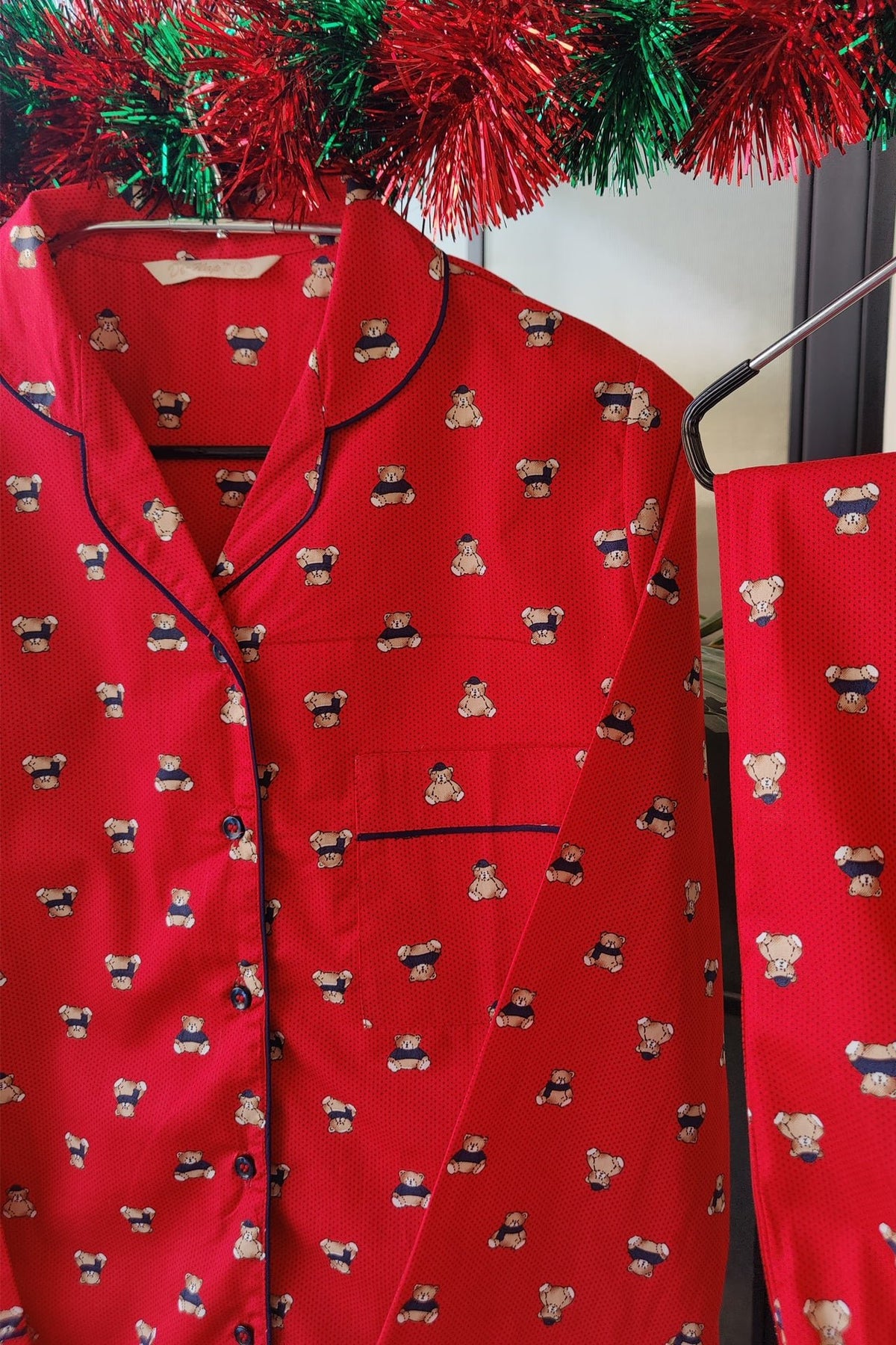 Luxe Bear Red Pyjama Set Women - De - Nap.in - Nightwear