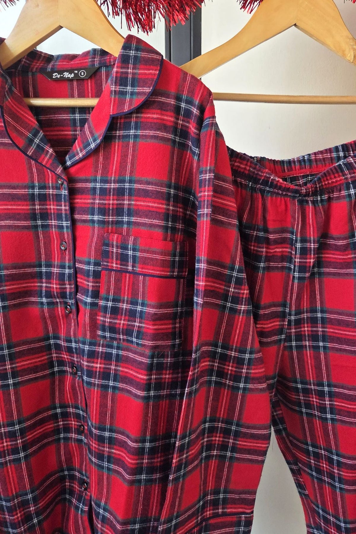 Luxe Checks Pyjama Set (Men) - De - Nap.in - Nightwear