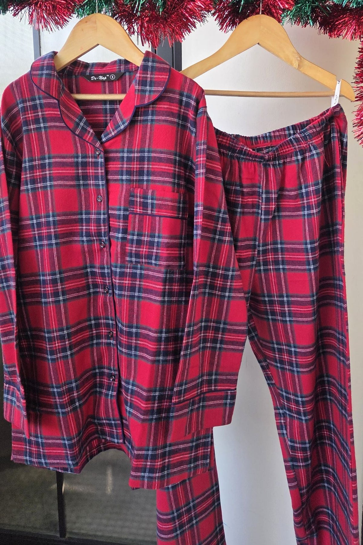 Luxe Checks Pyjama Set (Women) - De - Nap.in - Nightwear