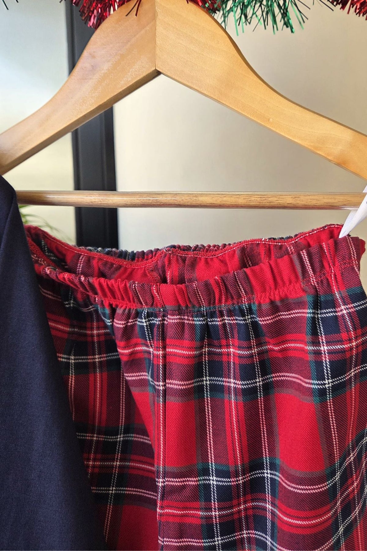 Santa's Favourite Helper Pyjama Set (Girl) - De - Nap.in - Nightwear