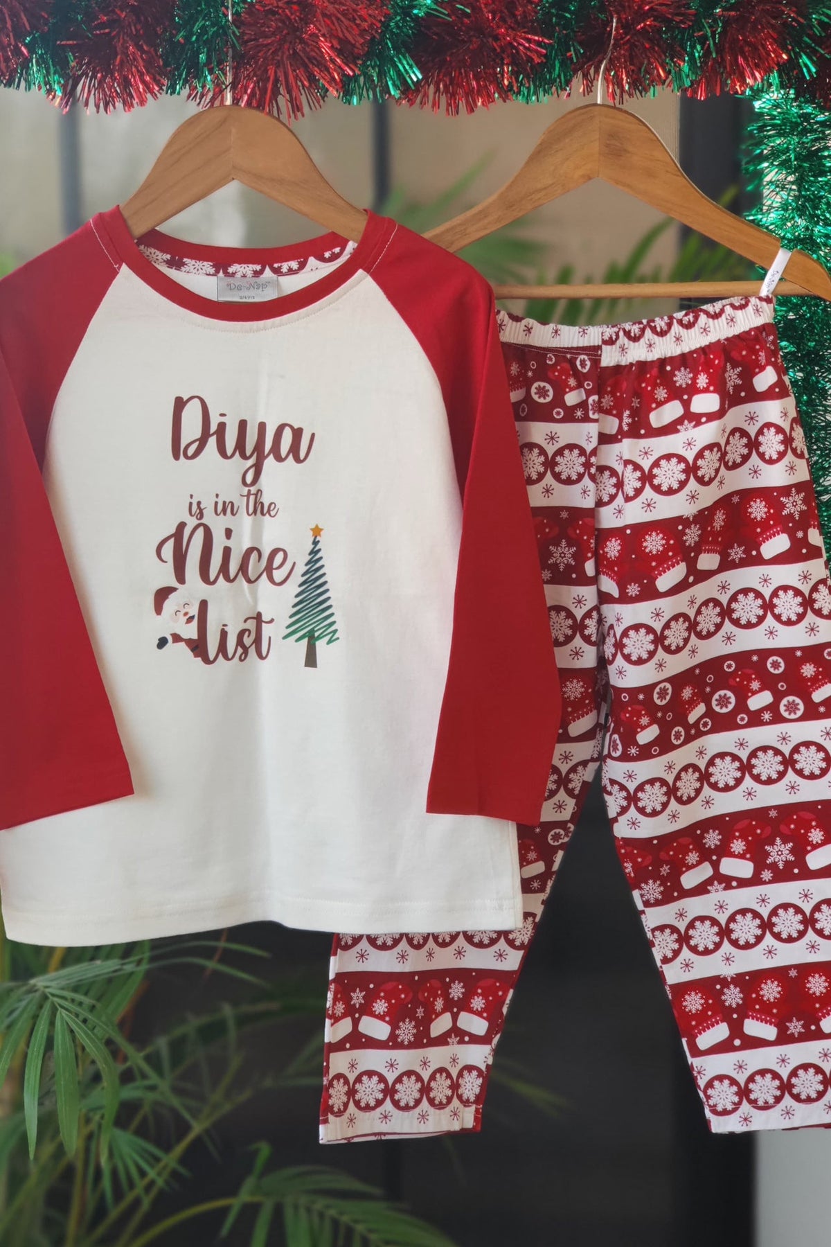 Santa's Nice List Snowflakes Pyjama Set (Girl) - De - Nap.in - Nightwear