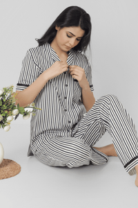 Timeless Stripe Serenade Pyjama Set - De - Nap.in - Nightwear