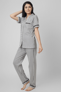 Timeless Stripe Serenade Pyjama Set - De - Nap.in - Nightwear