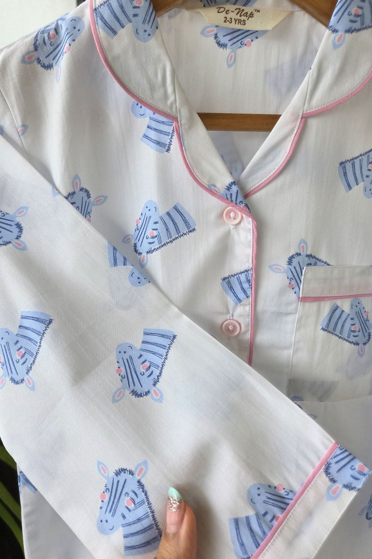 Zebra Zing White Pyjama Set - De - Nap.in - Nightwear