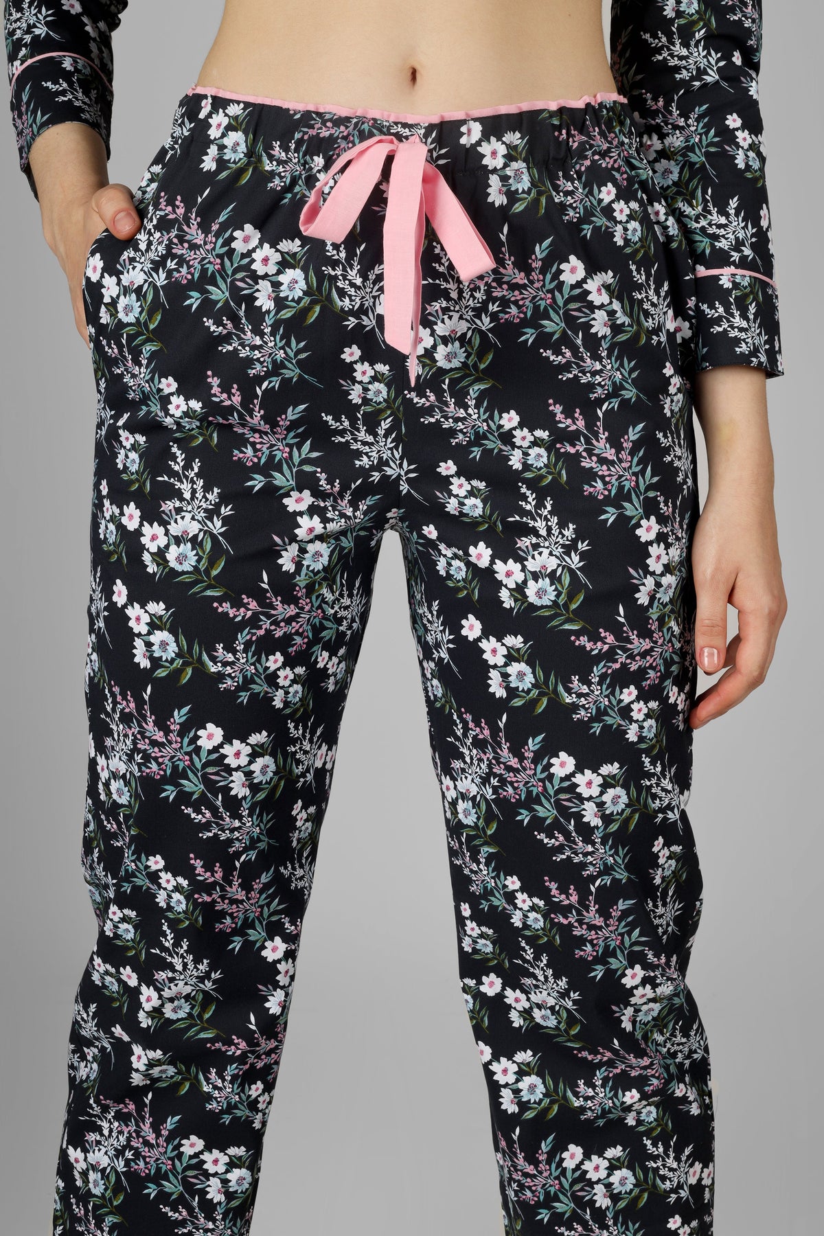 Vanessa Pyjama Set - De - Nap.in - Nightwear